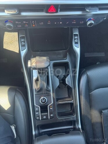 Kia Sorento-12