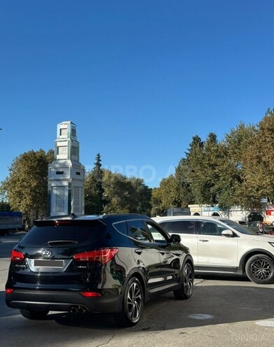 Hyundai Santa Fe-4