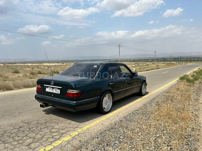 Mercedes E 220-7