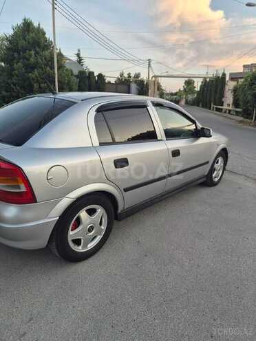 Opel Astra-7