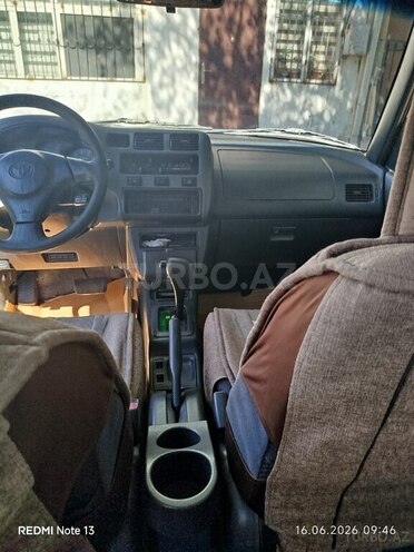 Toyota RAV4-9
