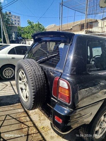 Toyota RAV4-8