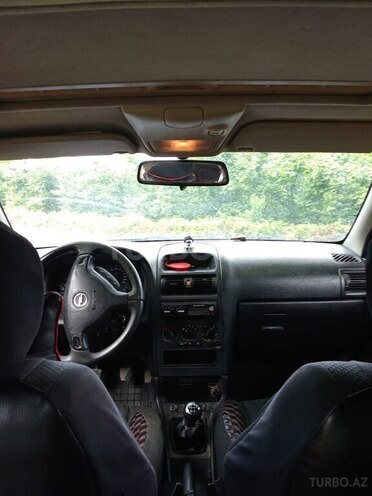 Opel Astra-6