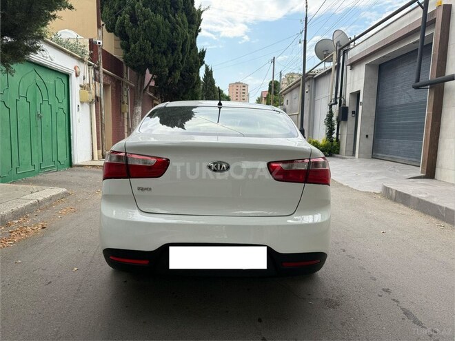 Kia Rio-2