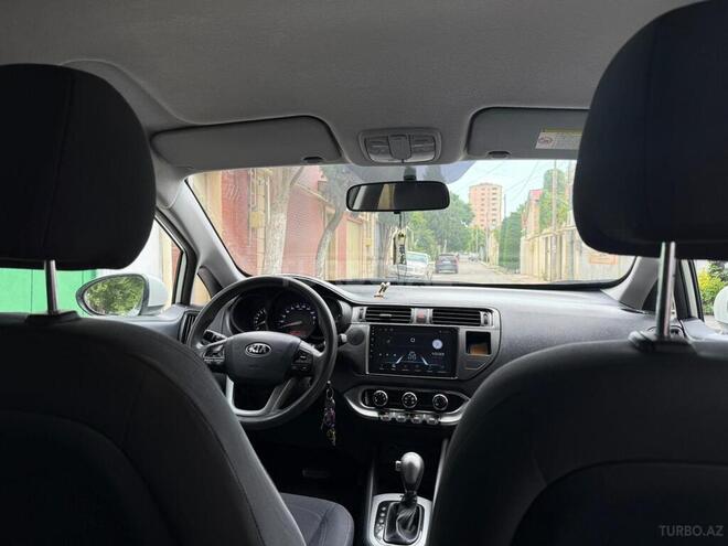 Kia Rio-7