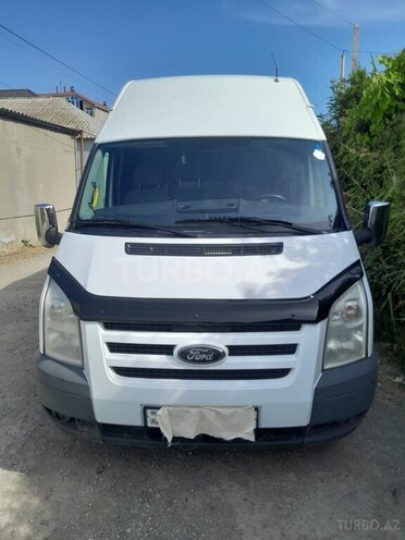 Ford Transit-1