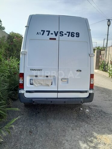 Ford Transit-7