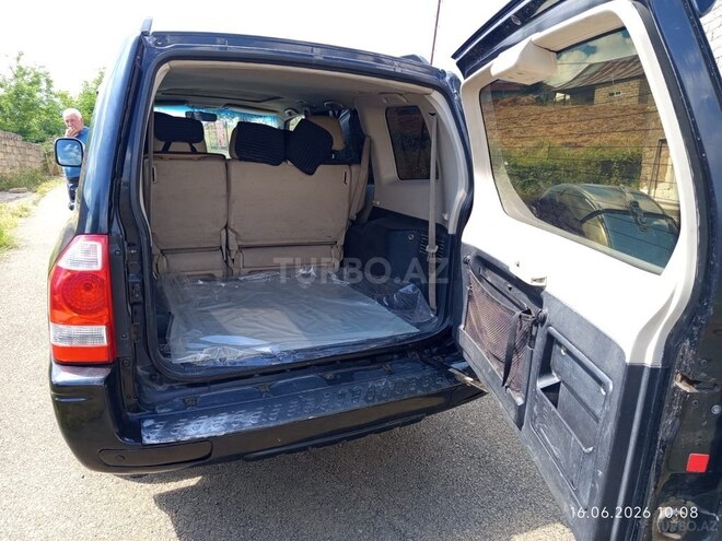 Mitsubishi Pajero-18