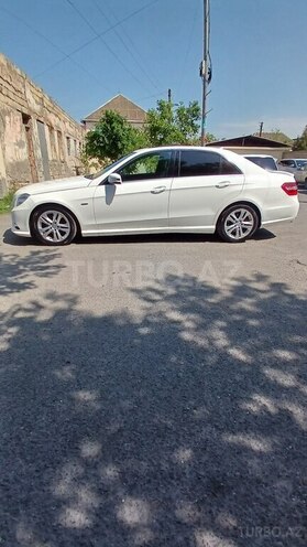 Mercedes E 250-3