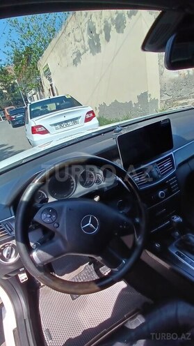 Mercedes E 250-2