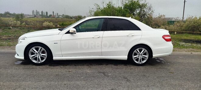 Mercedes E 250-6