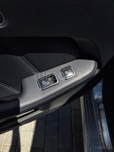 Mercedes E 250 4MATIC-14
