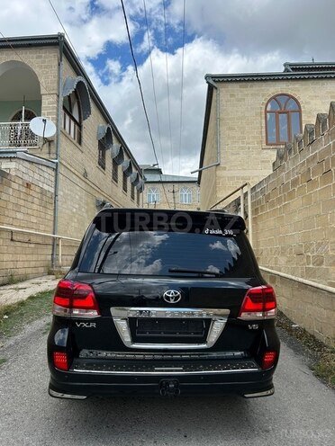 Toyota Land Cruiser-4