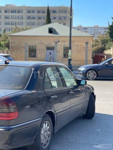 Mercedes C 230-16