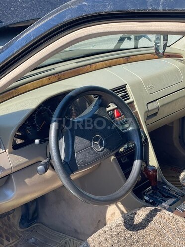 Mercedes C 230-12