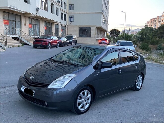 Toyota Prius-2