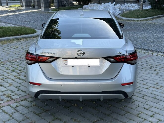 Nissan Sentra-8