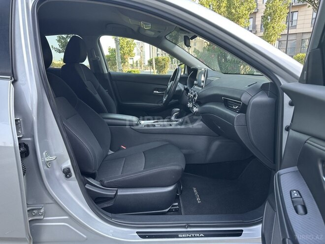 Nissan Sentra-15