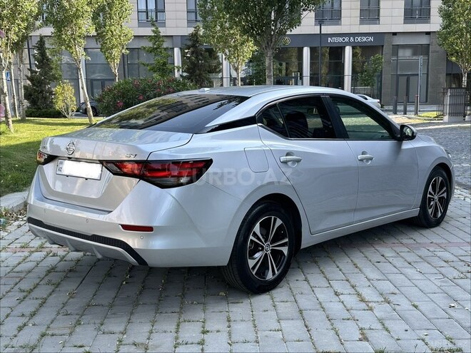 Nissan Sentra-9