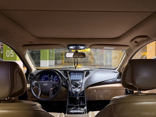 Hyundai Azera-2