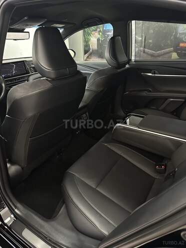 Toyota Camry-14