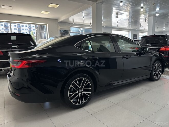 Toyota Camry-10