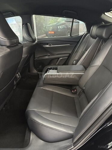 Toyota Camry-26