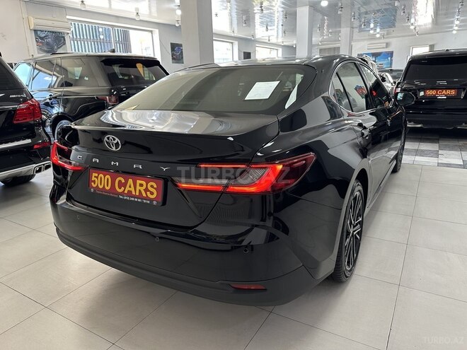 Toyota Camry-6