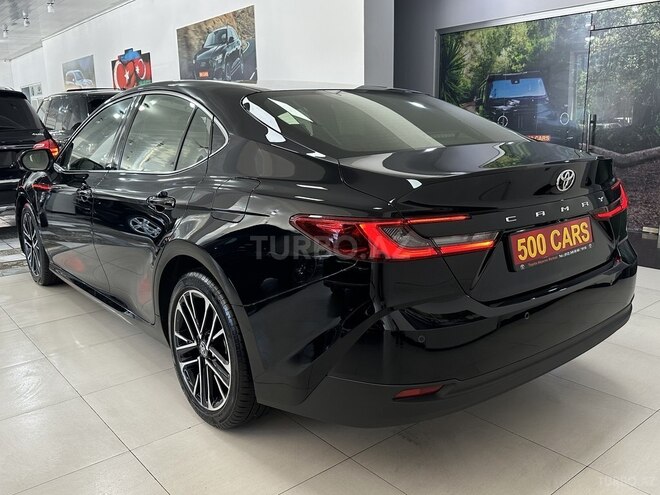 Toyota Camry-4