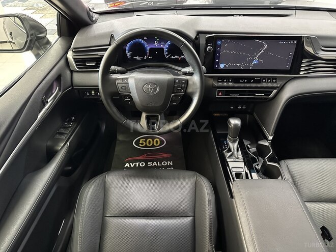 Toyota Camry-11