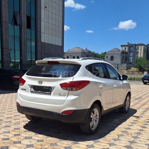 Hyundai ix35-6