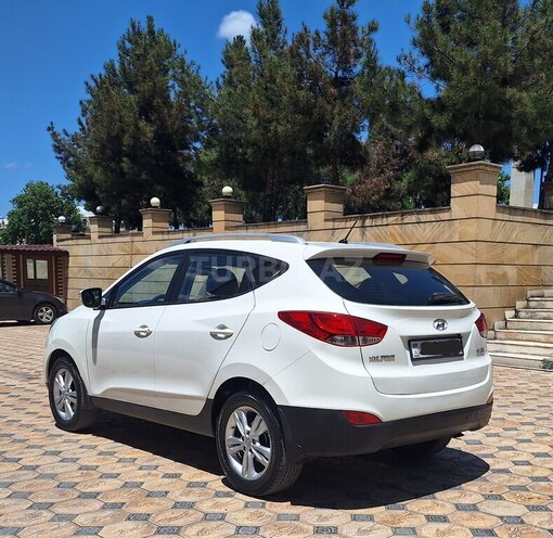 Hyundai ix35-4