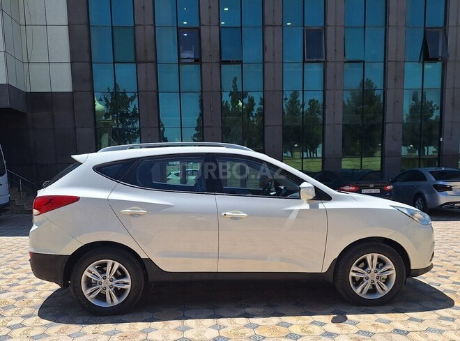 Hyundai ix35-7