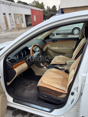 Hyundai Sonata-9