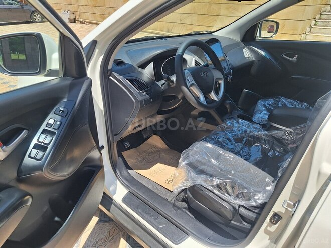 Hyundai ix35-14