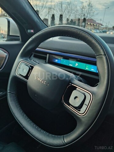 Lynk & Co 900-17