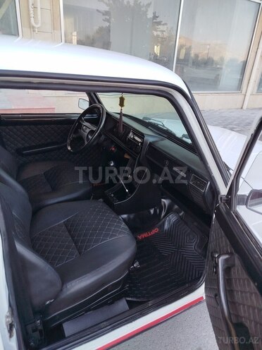 LADA (VAZ) 2107-20