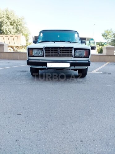 LADA (VAZ) 2107-1