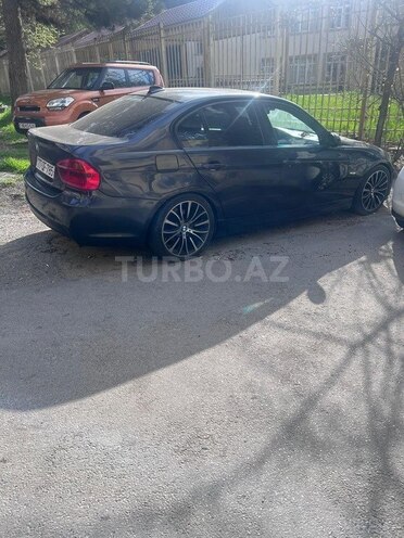 BMW 320-2