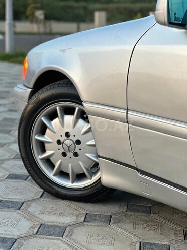 Mercedes C 230-9