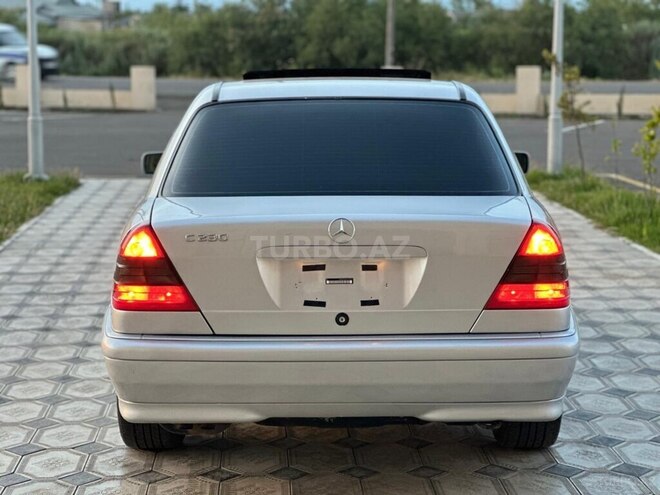 Mercedes C 230-8