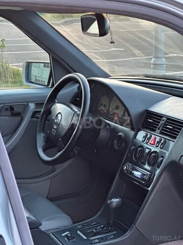 Mercedes C 230-12