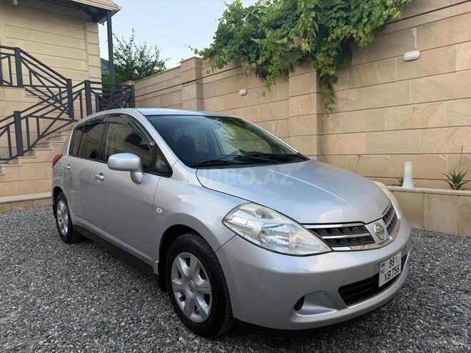 Nissan Tiida-5