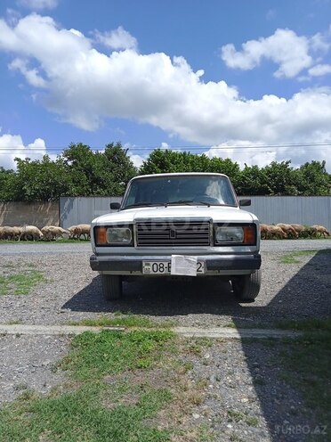 LADA (VAZ) 2107-1