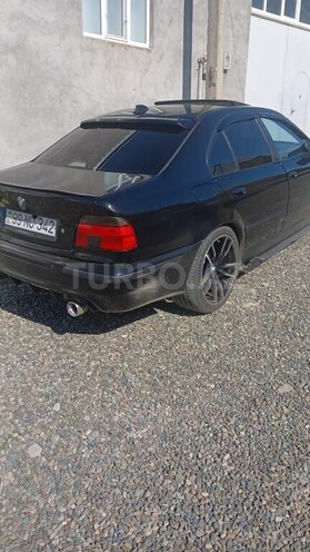 BMW 523-4