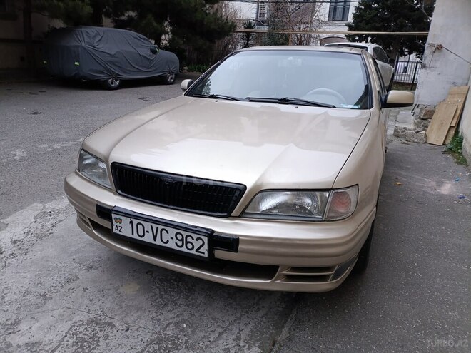Nissan Maxima-1