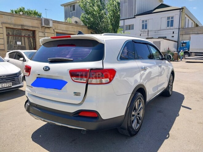 Kia Sorento-2