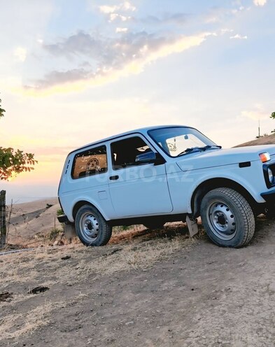 LADA (VAZ) Niva-12