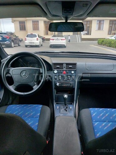 Mercedes C 220-8