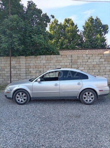 Volkswagen Passat-2